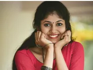 ഗിഫ്റ്റ് തുറന്ന നടി ദൃശ്യ ഞെട്ടി! ആരാധകരുടെ സ്‌നേഹം എന്നു പറഞ്ഞാല്‍ ദേ ഇങ്ങനാണ്‌!!