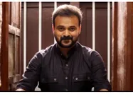 ചാക്കോച്ചനും അനുസിത്താരയും വീണ്ടും! ഒപ്പം ഷറഫുദ്ദീനും! ജോണി ജോണി യെസ് അപ്പയുടെ ട്രെയിലര്‍ പുറത്ത്