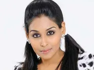   കൊച്ചിയിൽ നടിയുടെ ബ്യൂട്ടി പാര്‍ലറിന് നേരെ വെടിവയ്പ്പ്!! പിന്നിൽ മുംബൈ അധോലോകമെന്ന് സംശയം..  