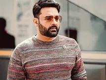 நகைச்சுவை நடிகரின் கஃபேவில் தீவிரவாதிகள் துப்பாக்கிச்சூடு.. சர்வதேச அளவில் நாசவேலைக்கு திட்டமா?