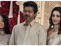  பற்றி எரியும் விவாகரத்து வழக்கு... ஒரே காரில் ஜோடியாக வந்த விஜய், திரிஷா.. தளபதி செய்வது சரியா!