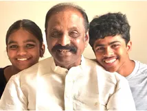  Vairamuthu: பேரன், பேத்தியுடன் ஞானபீட விருது கொண்டாட்டம்.. வைரமுத்து பகிர்ந்த போட்டோஸ்!