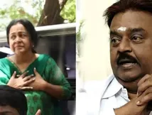 விஜயகாந்த் செய்தால் மாஸ்.. ராதிகா செய்தால் நாக்கு மேல பல்லு போட்டு பேசும் ஊரு சார் இது.. என்ன விஷயம்?
