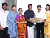 குஷ்பு மகள் திருமண வேலைகள் களைகட்டுது.. முதலமைச்சர் விஜய்க்கு பத்திரிகை.. கண்டிப்பா வருவாரு!