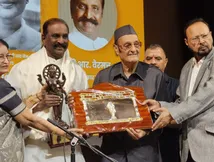 ஞானபீட விருது பெற்றார் கவிஞர் வைரமுத்து.. இலக்கியத்துக்கு பல்கலைக்கழகம் வேண்டும் என கோரிக்கை!