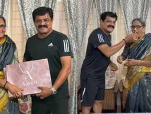 வடிவுக்கரசி பிறந்தநாள் கொண்டாட்டம்.. அம்மாவுக்கு அவ்வளவு மகிழ்ச்சி.. போஸ் வெங்கட் வீட்டில் ஜாலிதான் 