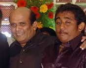 நாய்க்கு பாசம் காட்டிய சந்திரசேகர்!