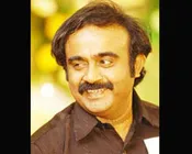 இனியில்லை, இசையமைப்பாளர் தொல்லை!