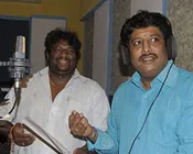 பாடகரானார் முதல்வர் பேரன்!