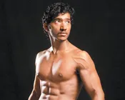 பாண்டு மகன் ~~பட்டாளம்~~ ஹீரோ!