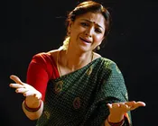 சிம்ரனுக்கு எதிராக தயாரிப்பாளர் போர்க்கொடி!