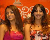 ஏ.ஆர்.ரஹ்மான் இசையில் பாடுகிறாராம் த்ரிஷா!