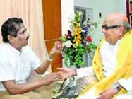 தமிழர்களுக்கான பாரதிராஜா விரதம்; கருணாநிதிக்காக கலைப்பு!