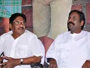 பெண் சிங்கம் படத்தில் ஓரங்க நாடகம் – குரல் கொடுத்த வைரமுத்து