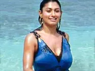 'மாந்தோப்பில் நின்றிருந்தேன்' பாட்டுக்கு மாளவிகா டான்ஸ்!