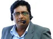 பிரகாஷ் ராஜ் படத்துக்கு தடை கோரி வழக்கு!