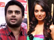 அன்னா ஹசாரே விவகாரம்.... போலீசுக்கு நடிகர் மாதவன், நடிகை பிபாஷா பாசு கண்டனம்