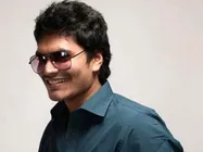 உ தலைப்பு சர்ச்சை தீர்ந்தது.. முழு உரிமை எங்களுக்கே! - இயக்குநர் ஆஷிக்