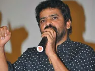 சந்துருவின் குடும்பம் பணம் பறிக்கும் கும்பல் - செய்தியாளர்களிடம் ஆதாரங்கள் தந்த அமீர்