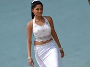 பேட் லக்... பெயரை மாற்றிய சுனைனா.. இனி அனுஷா!