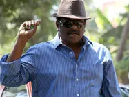 ஆகறது ஆகட்டும்... நானும் ஆக 15க்கே வர்றேன்!- இது பார்த்திபன் துணிச்சல்