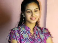 தனுஷின் ஷமிதாப் மூலம் பாலிவுட் போகும் அபிநயா