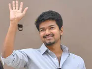 அண்ணா, என்னமா படம் எடுத்திருக்கீங்கண்ணா: பார்த்திபனை நேரில் பாராட்டினாரா விஜய்?