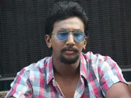 அம்புலியைத் தொடர்ந்து ஆ-வில் நாயகன் வாய்ப்பு பெற்ற கோகுல்