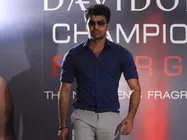 24 மணி நேரத்துக்குள் டப்பிங் முடித்த 'வலியவன்' ஜெய்