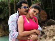 இன்று பிரமாண்டமாய் வெளியாகிறது சண்டமாருதம்... அதிக அரங்குகளில் வெளியாகும் சரத்குமார் படம்!