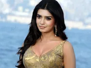 10 எண்றதுக்குள்ள... கிராமத்து நேபாளியாக நடிக்கும் சமந்தா!