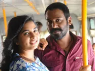 காலில் பட்ட அடியுடன் “அச்சமின்றி” படத்தில் நடித்துக் கொடுத்த சிருஷ்டி டாங்கே