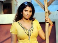 நடிகை புவனேஸ்வரியின் தியேட்டரை மோசடியாய் அபகரித்தவர் மீது வழக்கு பதிவு