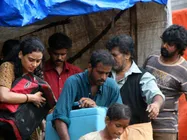 இலங்கை தமிழரின் வாழ்க்கைத் துயரைச் சொல்லும் சிவப்பு