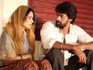 சென்சாருக்கு போய் ரத்தம் சிந்தாமல் பத்திரமாக வந்த 'சிவப்பு'