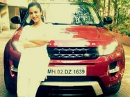 குவியும் வெற்றிகள்... சொகுசு கார் வாங்கினார் ஸ்ருதி ஹாஸன்! 