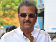 ஒரு ஹிட் குடுத்துட்டா சிஎம் ஆகிலாம்னு கணக்கு போடறாங்க! - மோகன்பாபு