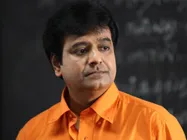 அரசியலுக்கு வந்தால் நடிப்பை தொடரக் கூடாது! - நடிகர் விவேக்