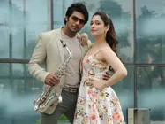 வாசுவும் சரவணனும் ஒண்ணா படிச்சவங்க - விமர்சனம்