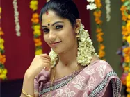 திருமதியாகிறார் தாமிரபரணி பானு.. கொச்சியில் நிச்சயதார்த்தம்