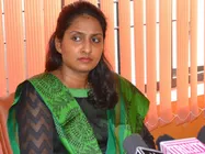 தயாரிப்பாளர் சங்கத்தின் முடிவு தவறானது... சவாலே சமாளி திட்டமிட்டபடி வெளியாகும் - கவிதா பாண்டியன்