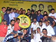 'யாருமே வரலியே'... பட விழாவில் கண்ணீர் விட்டு அழுத கதாநாயகன்!