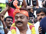 'ஏம்பா.. என்னய நடிக்கச் சொல்றியே.. வேற நடிகர்களே இல்லையா!' - விஜய்காந்த்