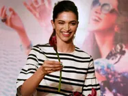 அது ஏன் ரன்பிரையும், ரன்வீரையும் மட்டும் ஒப்பிடுகிறார்கள்?: தீபிகா படுகோனே