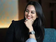 இந்த வருஷம் எப்படியாச்சும் காதலனைக் கண்டுபிடிச்சிரனும்... இது ரஜினி நாயகியின் 