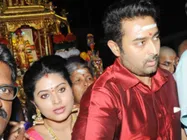 பழனி கோவிலில் தங்கத்தேர் இழுத்த சினேகா.. முண்டியடித்த ரசிகர்களால் பரபரப்பு