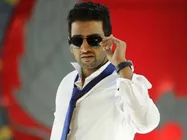 விஜய்யால் விட்டதை மீட்டுக் கொடுத்த சந்தானம்!