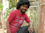 கிடைத்த வாய்ப்புகளை கோட்டை விட்டு ஓட்டலில் சர்வராக நிற்கும் நடிகர்!