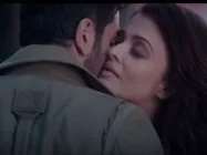 இந்த பொண்ணு என்ன இப்படி நடிச்சிருக்கு: ஐஸ்வர்யா ராய் மீது அமிதாப் கோபம்