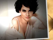 ‘தாம் தூம்’ நாயகியின் தூள் டக்கர் போட்டோக்கள்... மிஸ் பண்ணிடாதீங்க- வீடியோ 